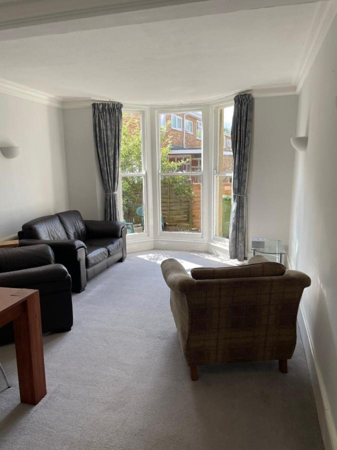 Spacious 2 Bedroom Apartment With Garden Cambridge  Buitenkant foto