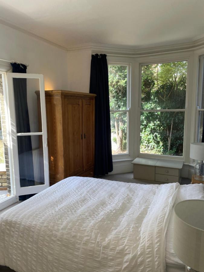 Spacious 2 Bedroom Apartment With Garden Cambridge  Buitenkant foto