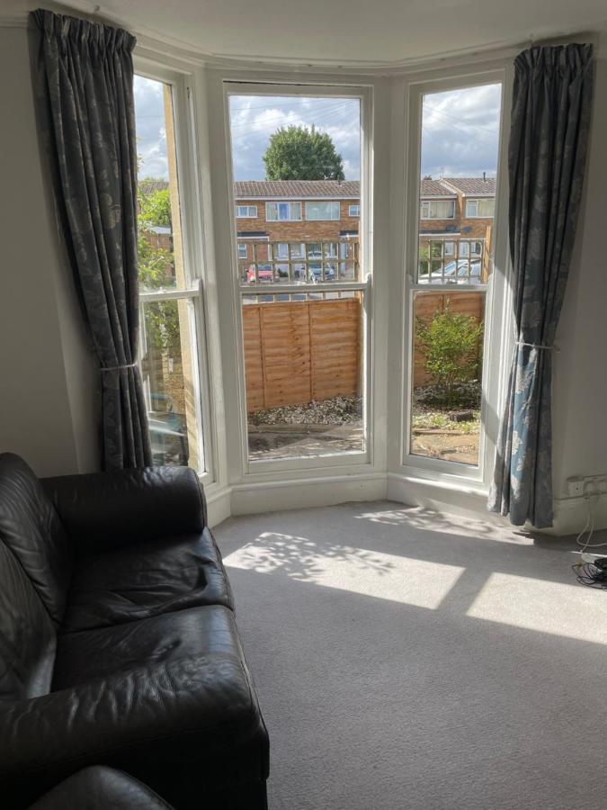 Spacious 2 Bedroom Apartment With Garden Cambridge  Buitenkant foto